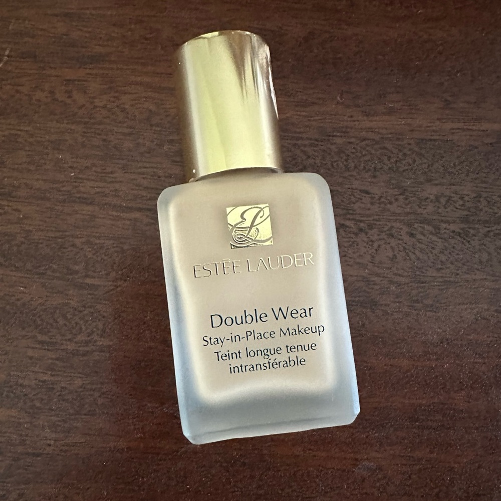 Estée Lauder Double Wear Foundation